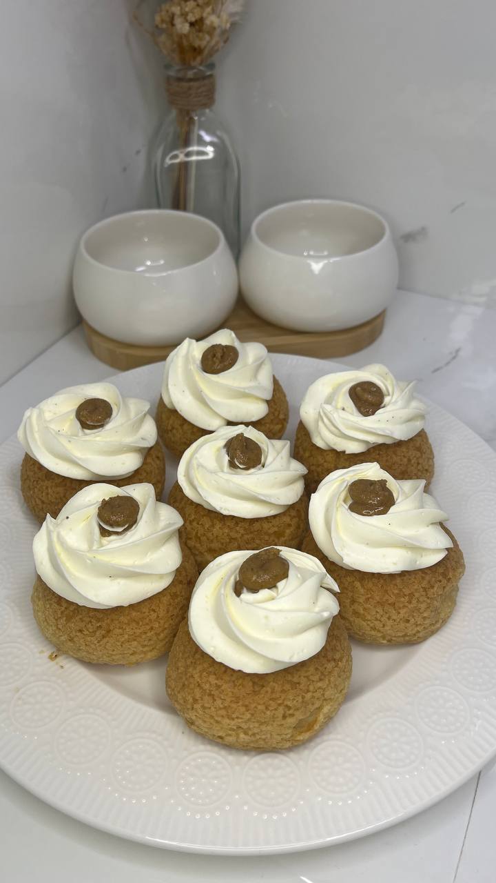 Cream puffs